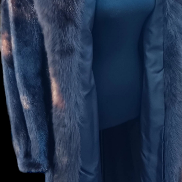 Full Length Mink Coat - Picture 7 of 9